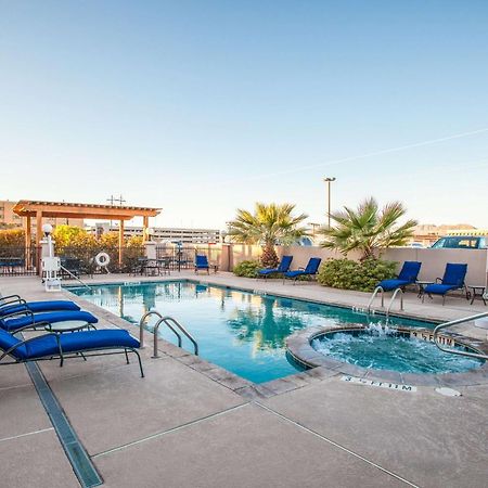 Hilton Garden Inn El Paso University Extérieur photo