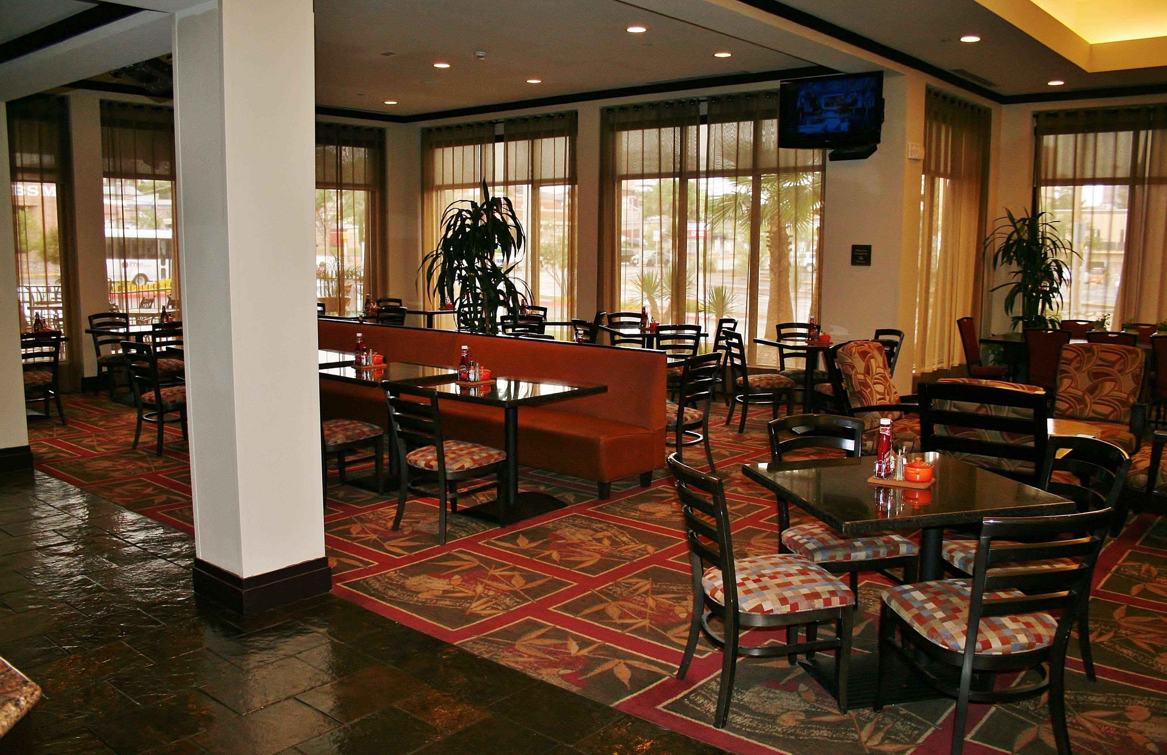 Hilton Garden Inn El Paso University Extérieur photo