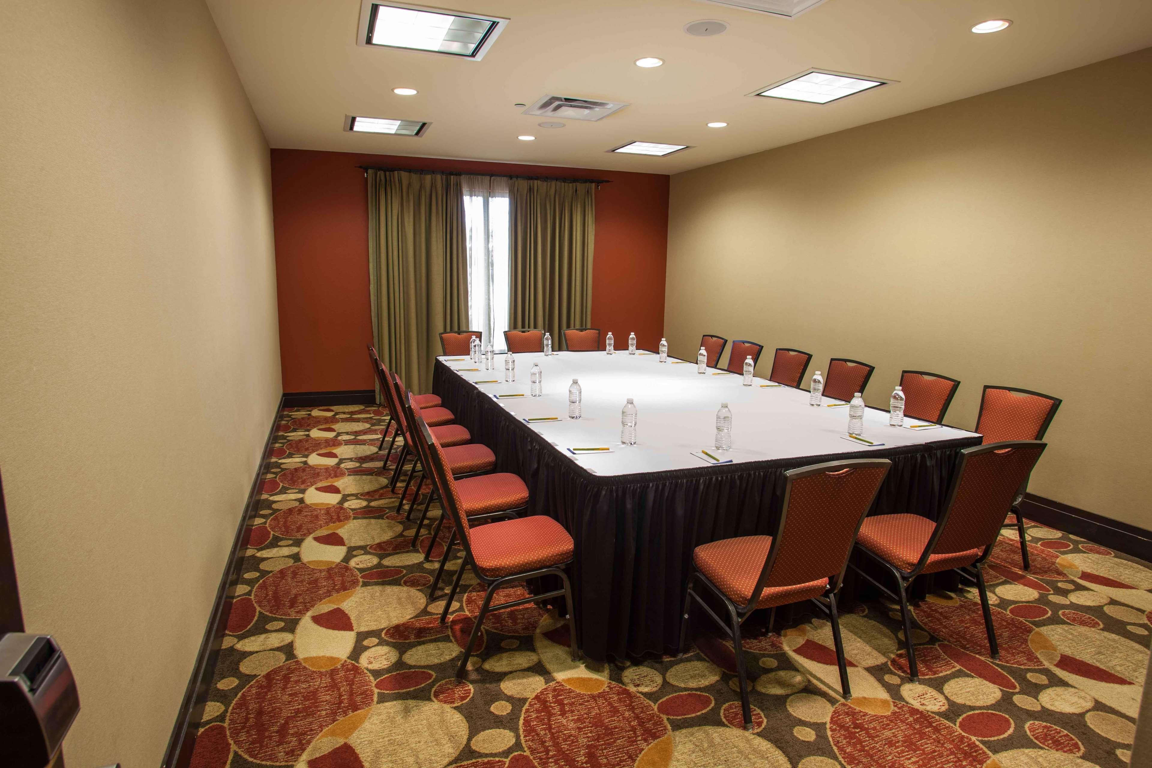 Hilton Garden Inn El Paso University Extérieur photo